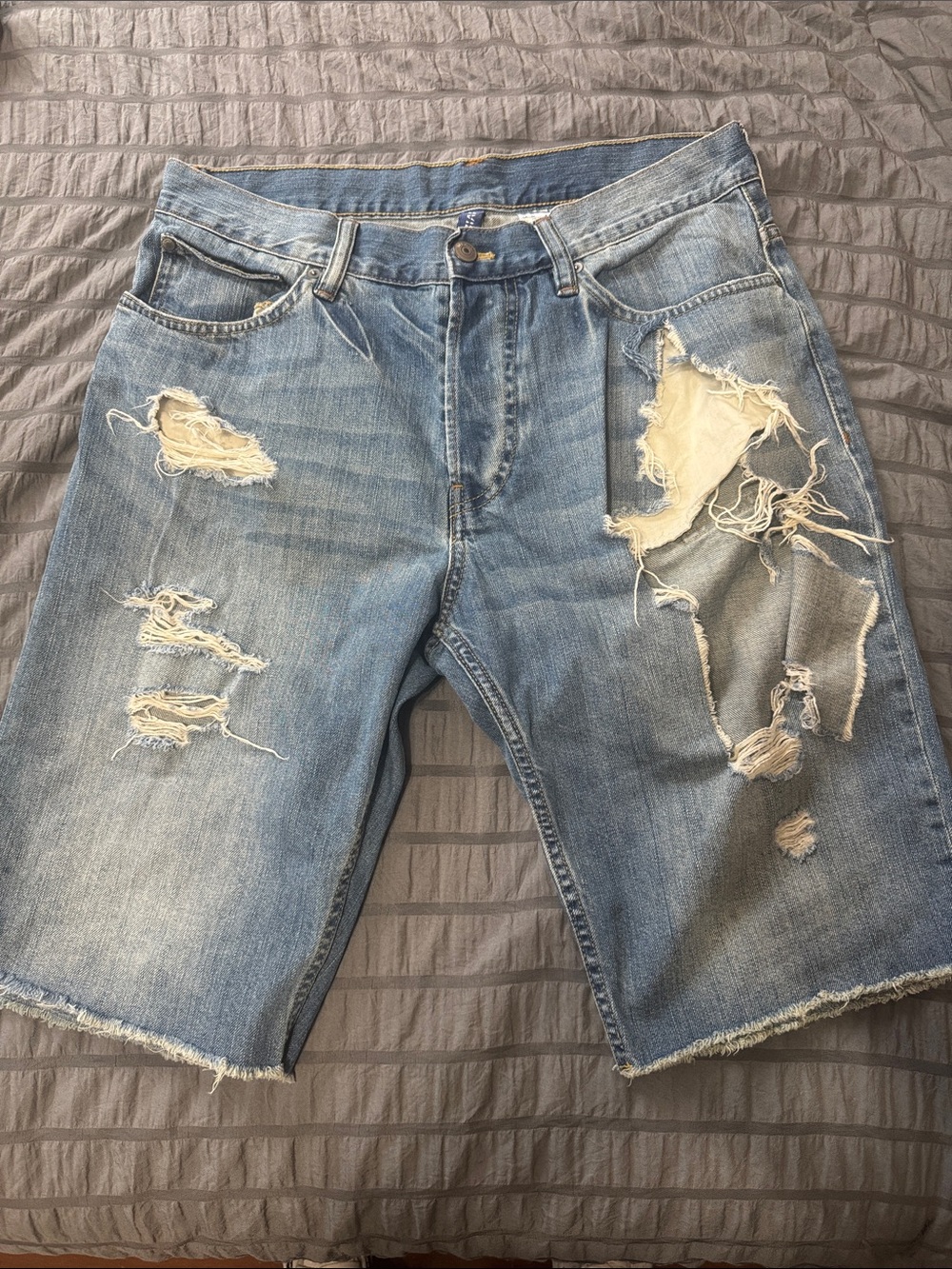 H&M Light Blue Distressed Men's Denim Shorts